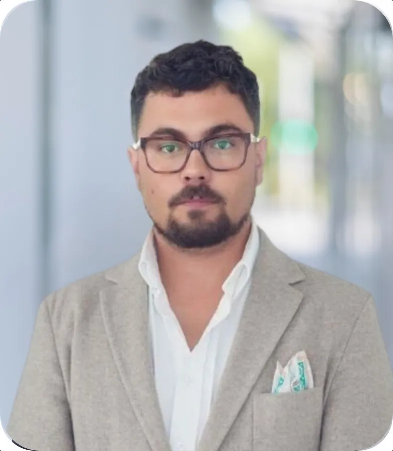 Alexander Zasztowt, Country Manager Poland