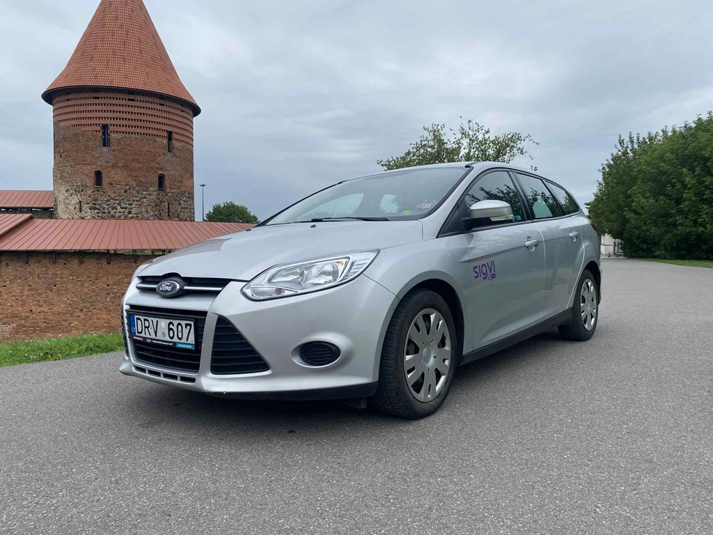 Ford Focus аренда автомобиля