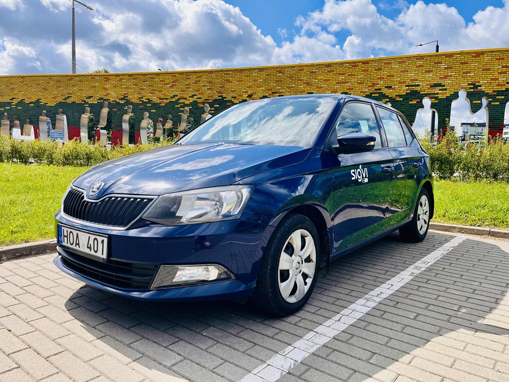 Škoda Fabia аренда автомобиля