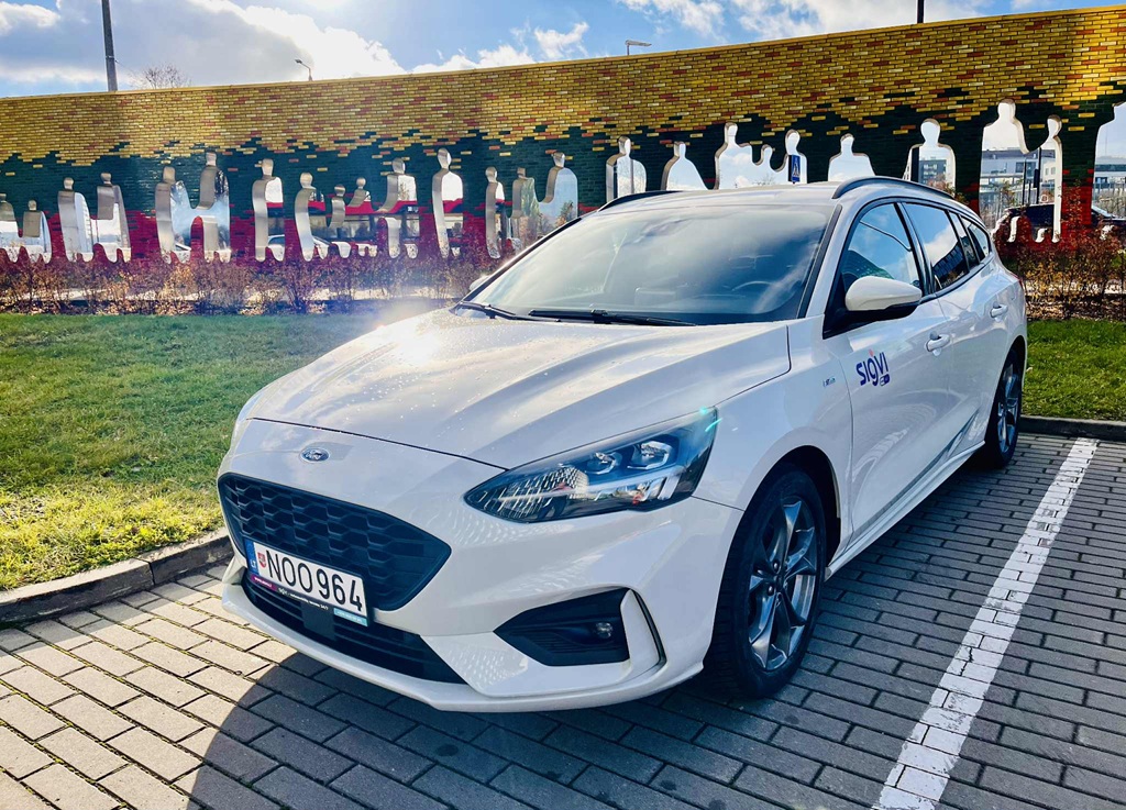 Ford Focus ST line аренда автомобиля