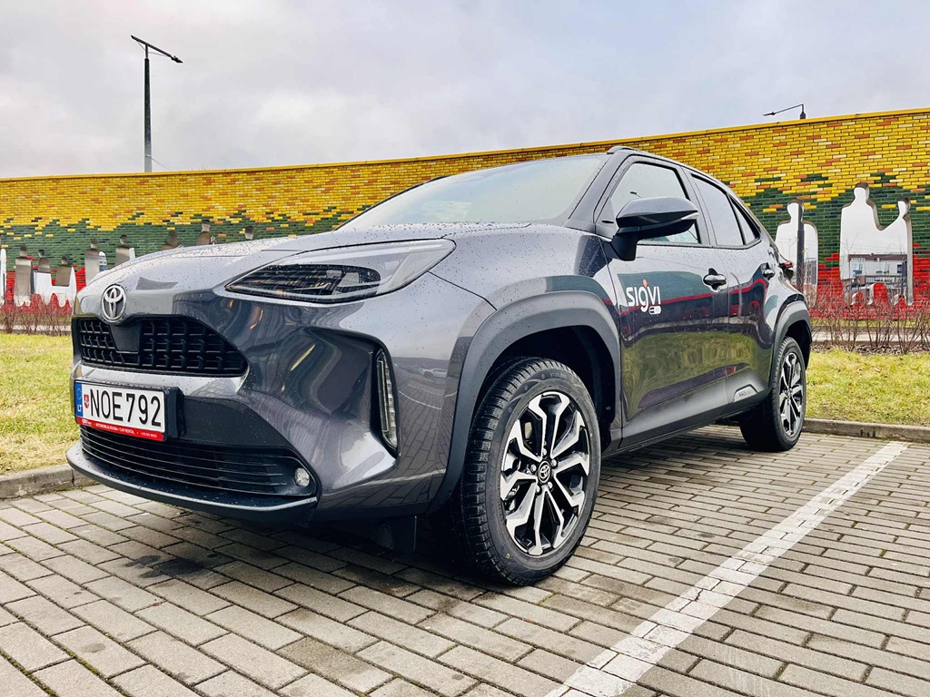 Toyota Yaris Cross аренда автомобиля